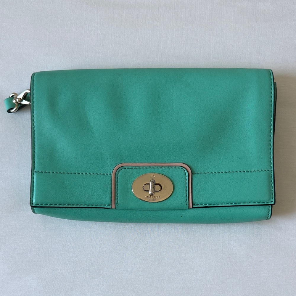 Kate Spade Turquoise Green Leather Hampton Road Crossbody Clutch